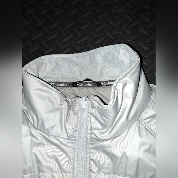 Columbia sports puffer jacket - Picture 3 of 13
